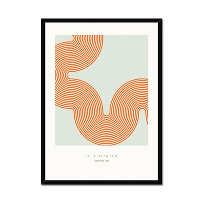 Soft curve of line patterned movement red on green background in black frame.